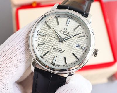 Omega Seamaster 8215 Movement 40mm Stainless Steel Black Calfskin Strap Watch